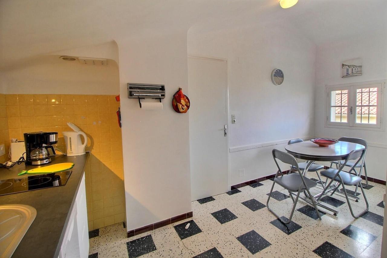 Meuble Trois Etoiles Au Premier Etage D'Une Maison Typique Saint-Cyprien Kültér fotó