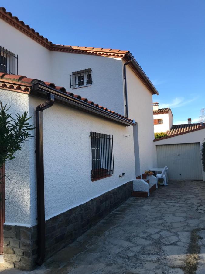 Meuble Trois Etoiles Au Premier Etage D'Une Maison Typique Saint-Cyprien Kültér fotó